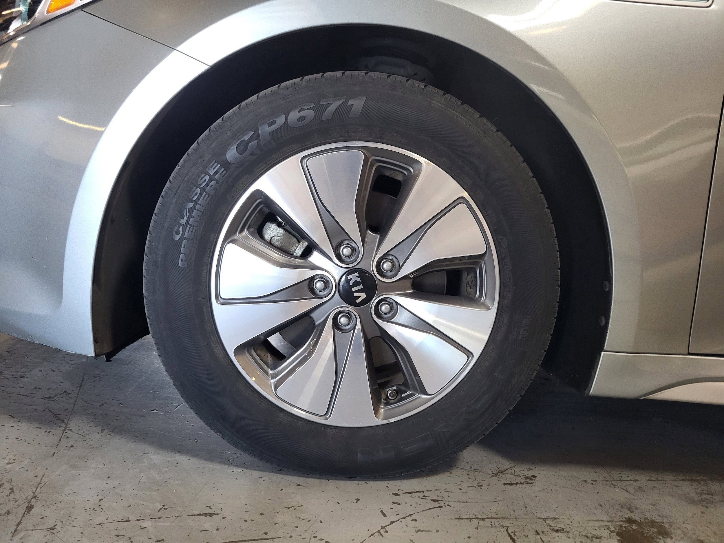 Used 2017 Kia Optima Premium w/ Hybrid Convenience Package FWD image 16