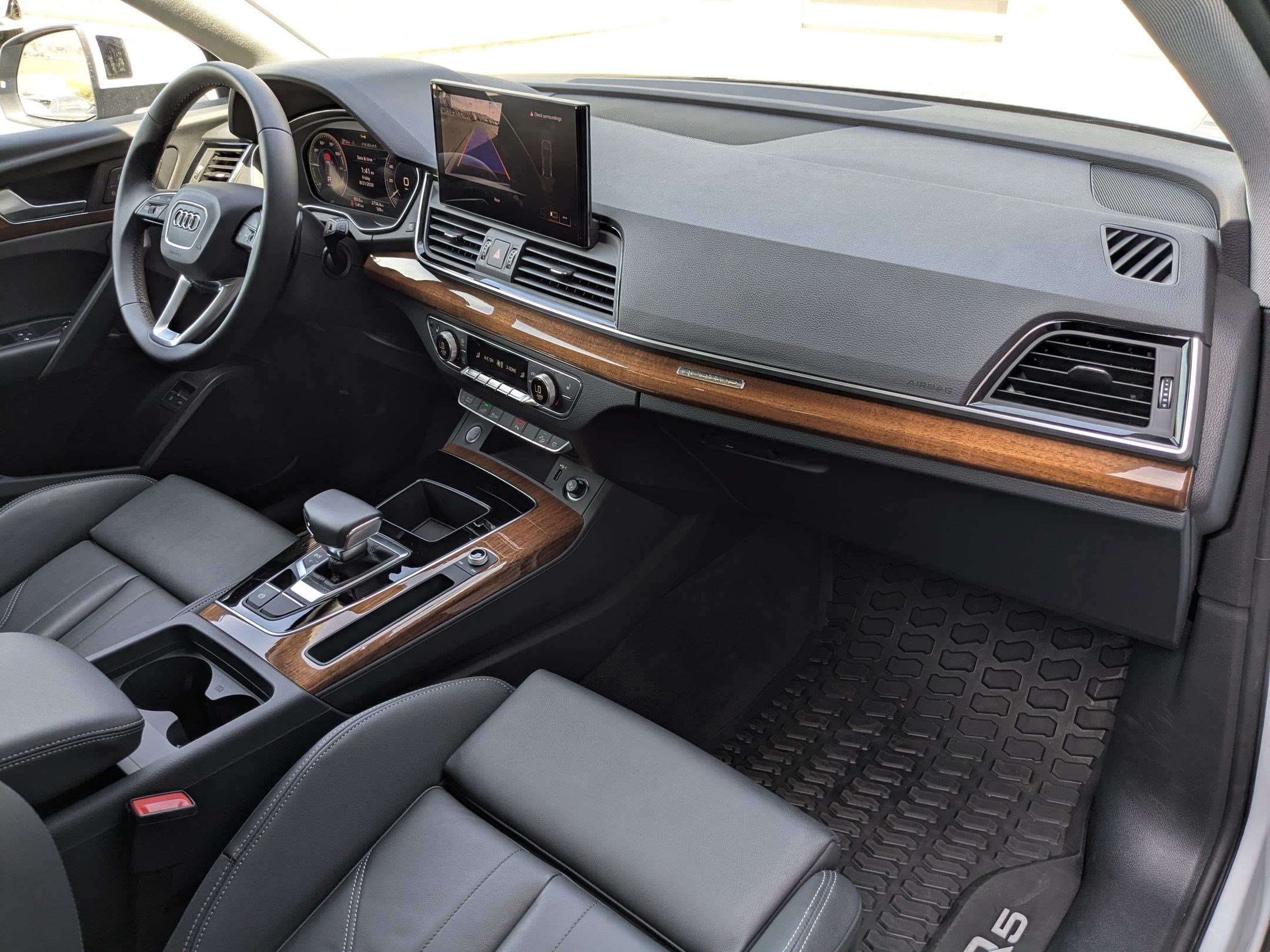 Certified 2024 Audi Q5 e Premium w/ Convenience Package AWD/4WD image 30