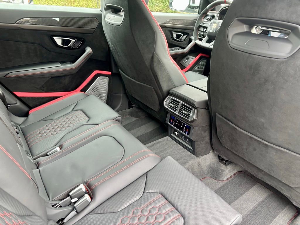Used 2024 Lamborghini Urus S AWD/4WD image 28