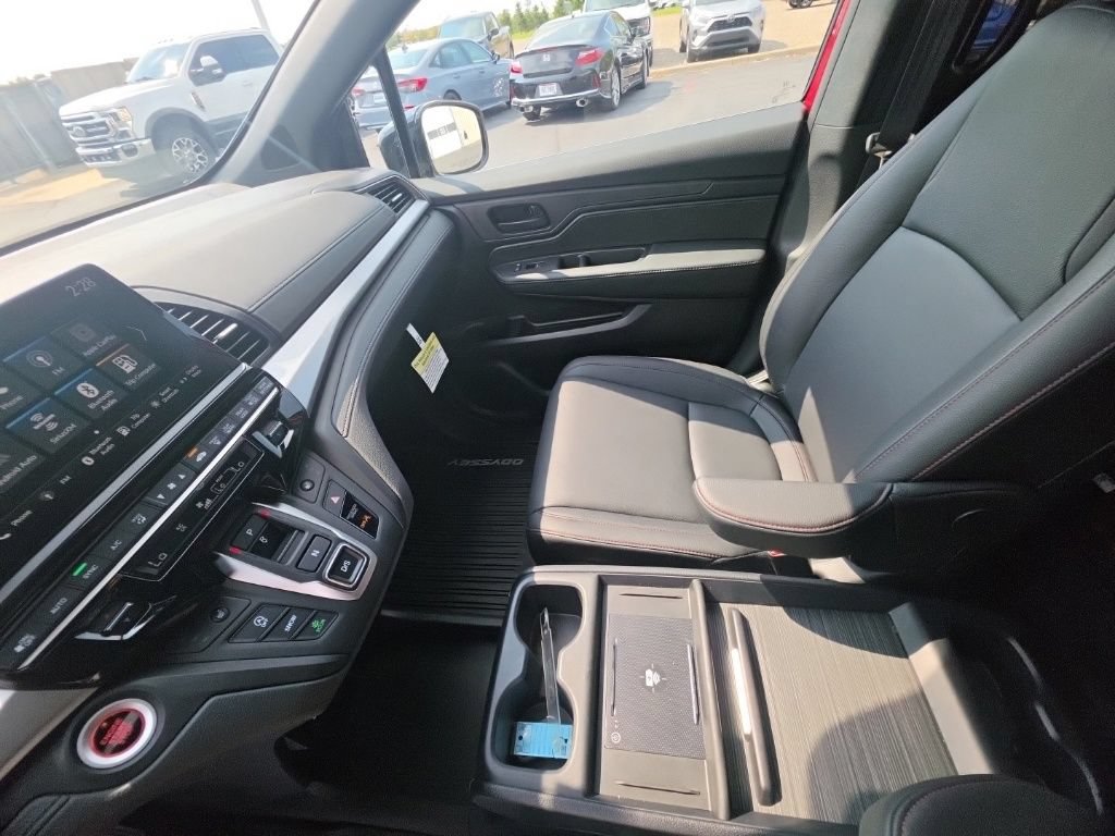 Certified 2026 Honda Odyssey Sport-L image 24