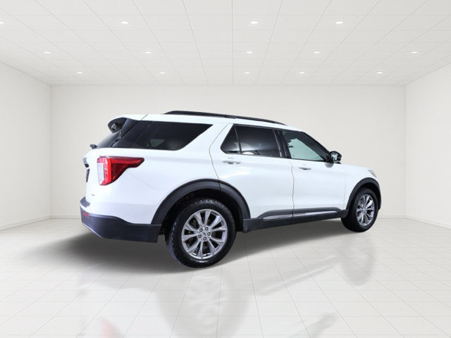 Certified 2024 Ford Explorer XLT w/ Equipment Group 202A AWD/4WD image 7