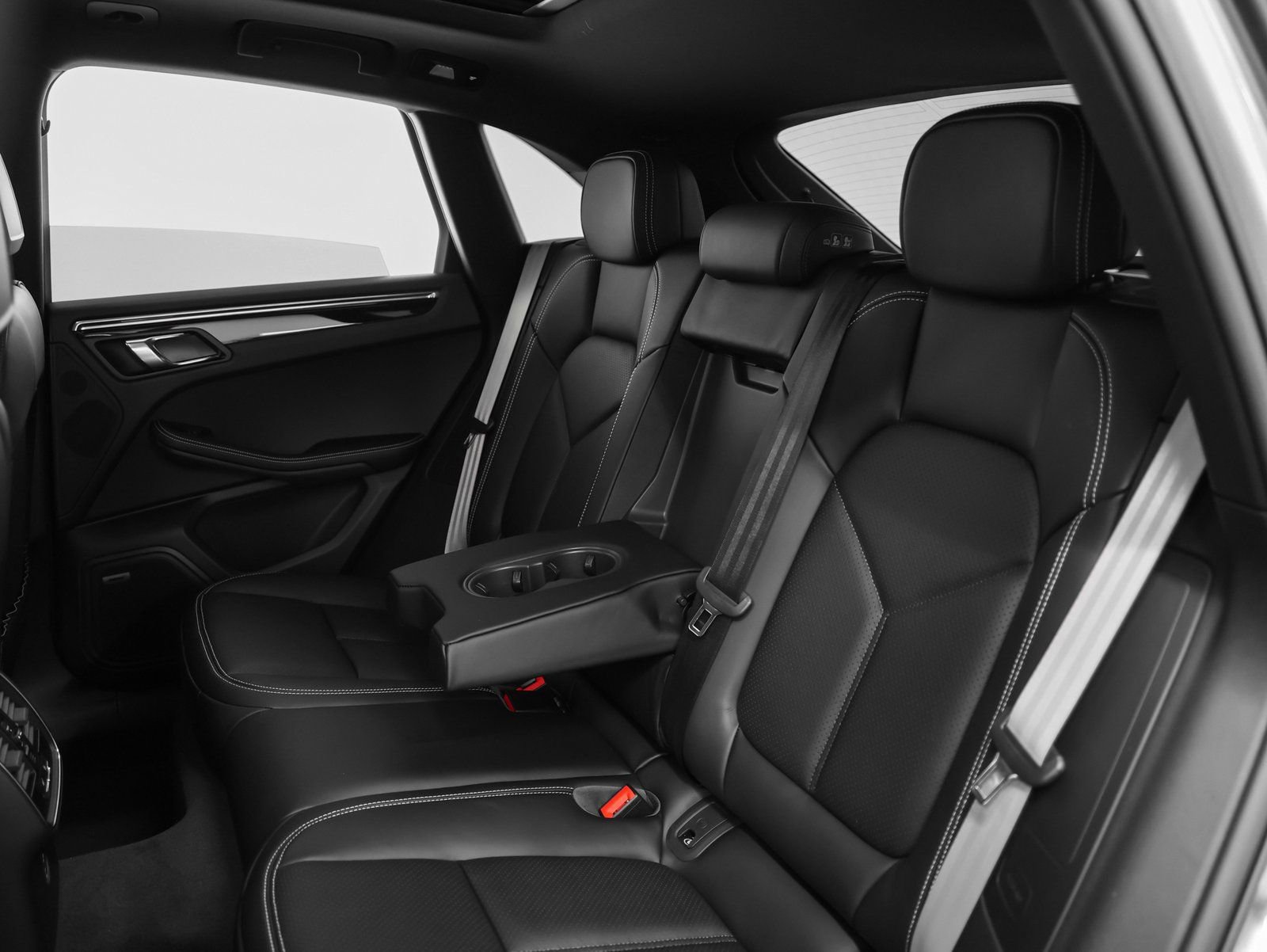 New 2026 Porsche Macan image 41