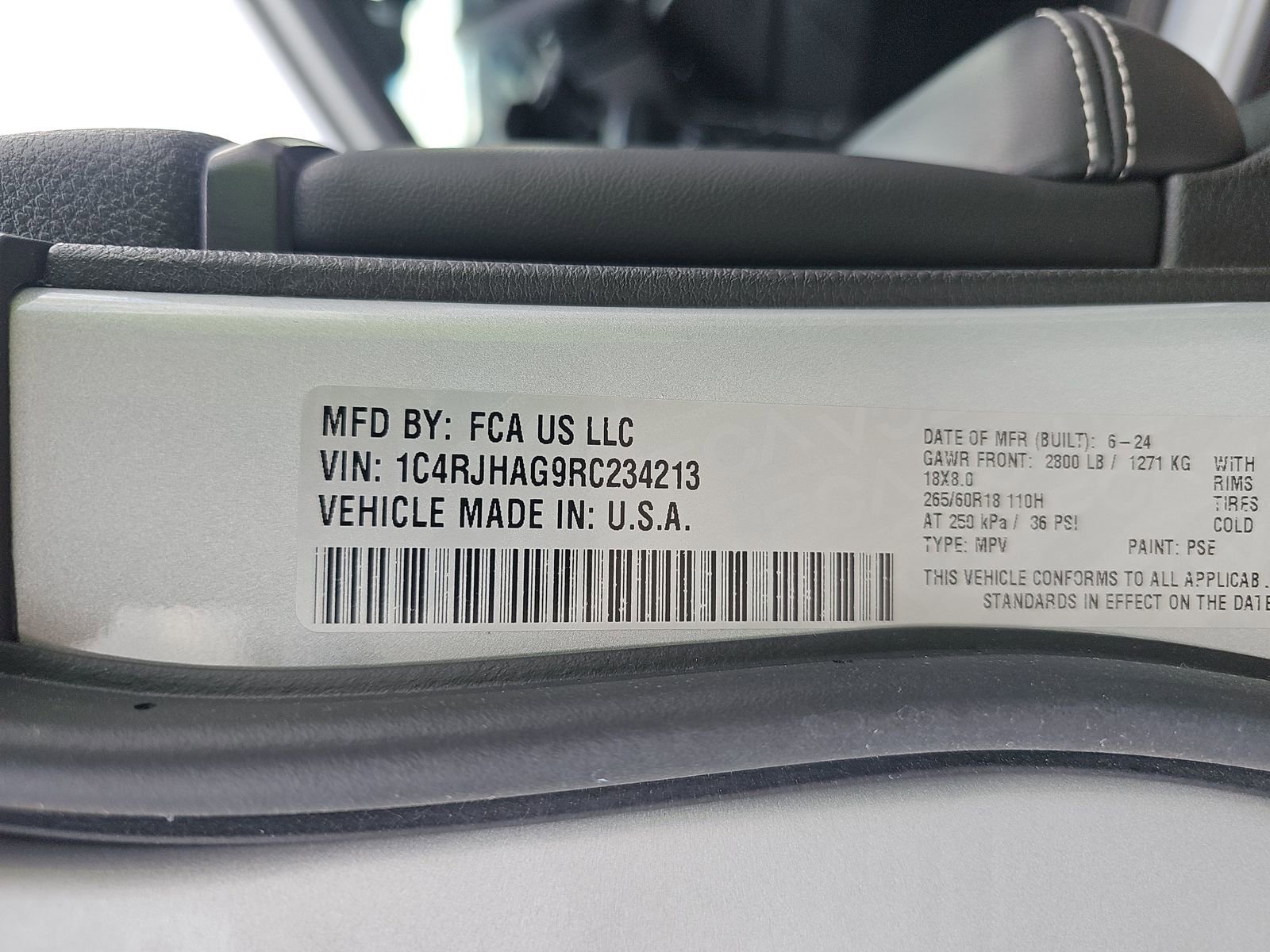 Used 2024 Jeep Grand Cherokee Altitude image 15