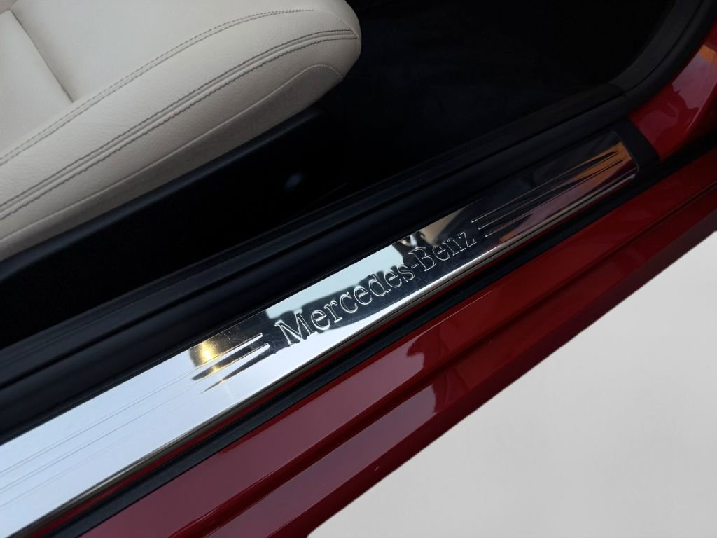 Used 2015 Mercedes-Benz SLK 350 image 34