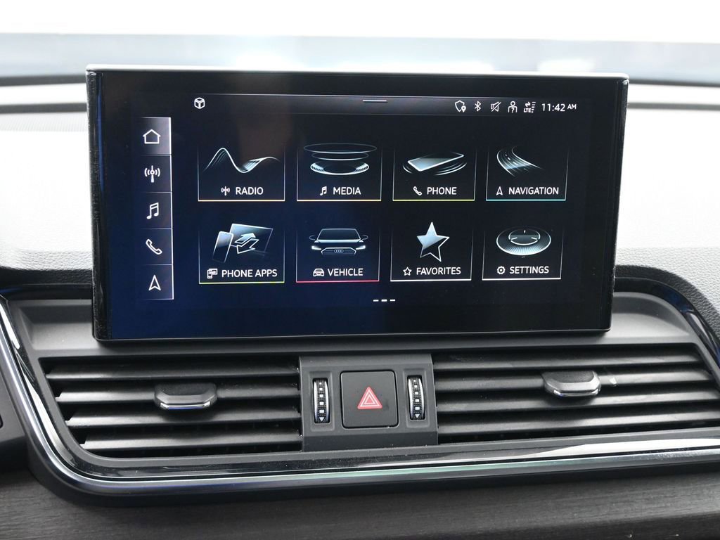 Used 2022 Audi Q5 2.0T Premium w/ Convenience Package image 18