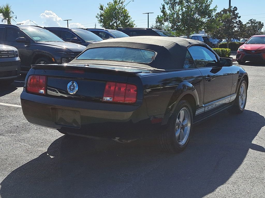 Used 2007 Ford Mustang Premium image 3