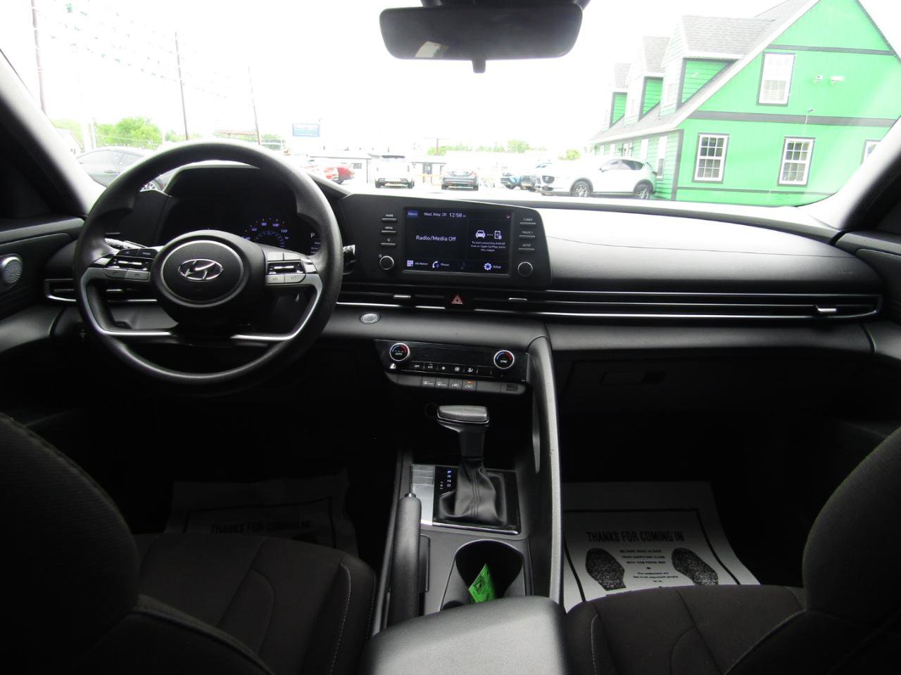 Used 2023 Hyundai Elantra SEL FWD image 13