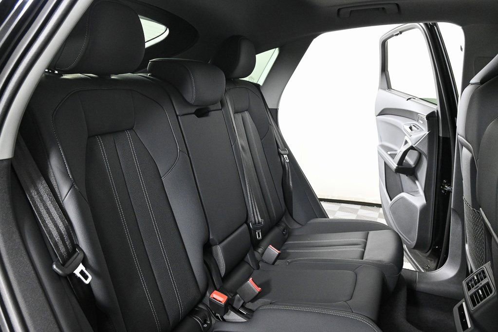 New 2025 Audi Q5 Premium Plus AWD/4WD image 22