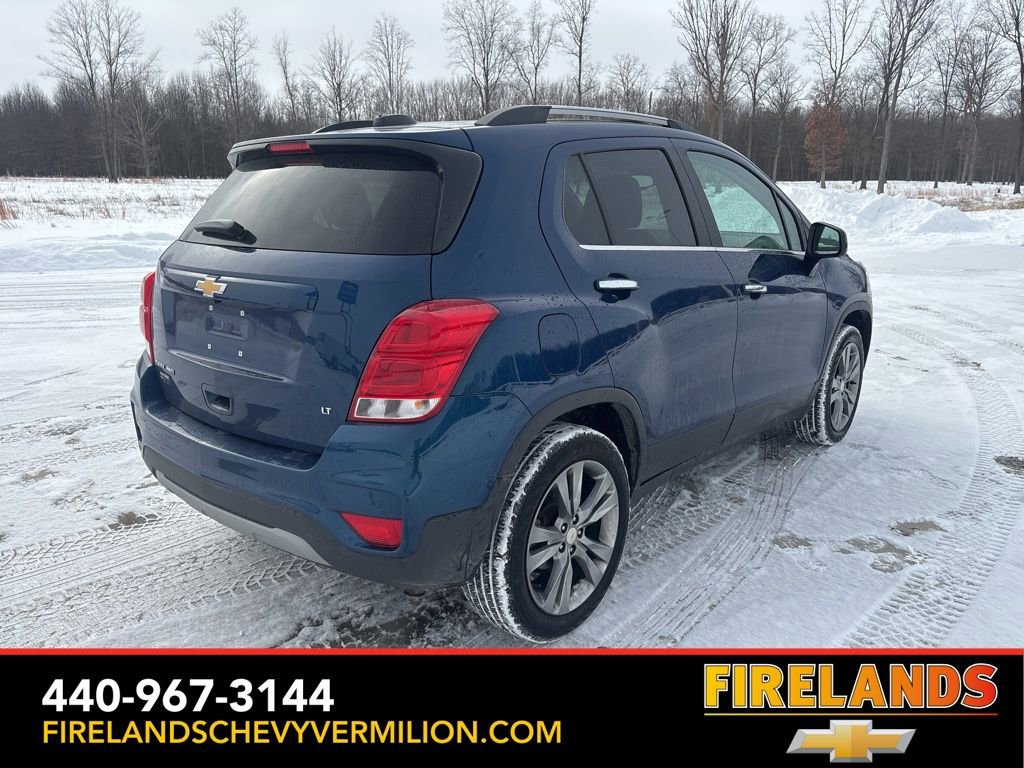 Used 2020 Chevrolet Trax LT w/ Sun & Sound Package image 5