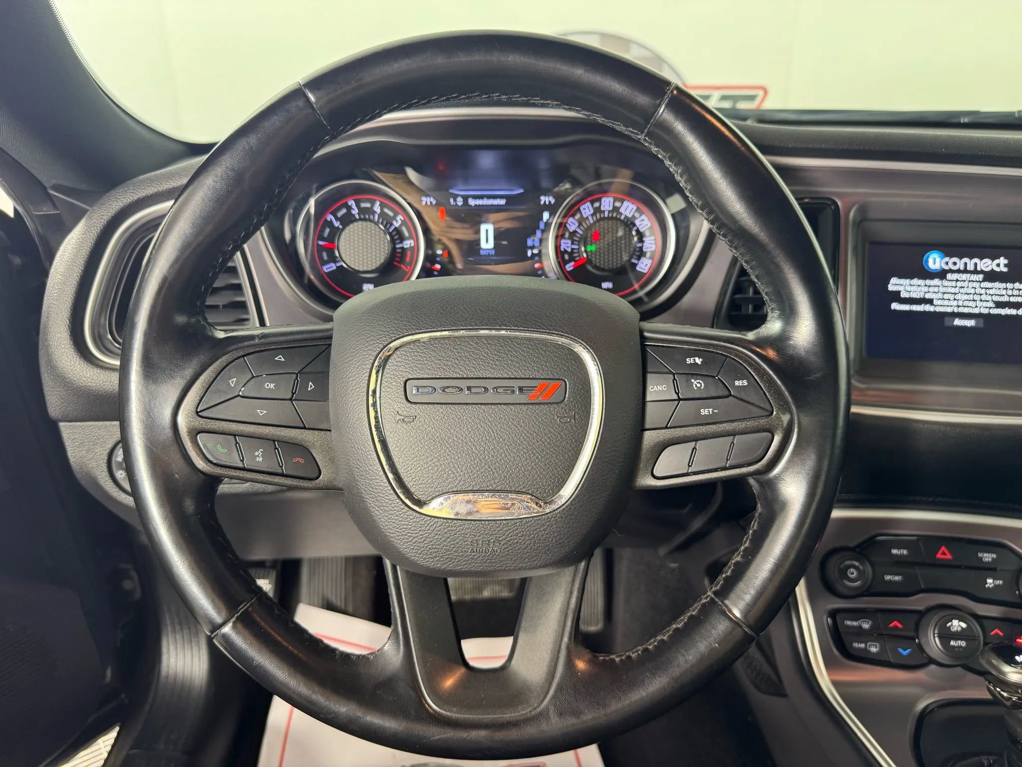 Used 2021 Dodge Challenger SXT image 13