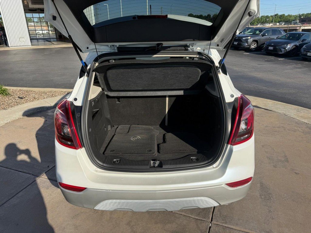 Used 2017 Buick Encore Essence AWD/4WD image 7