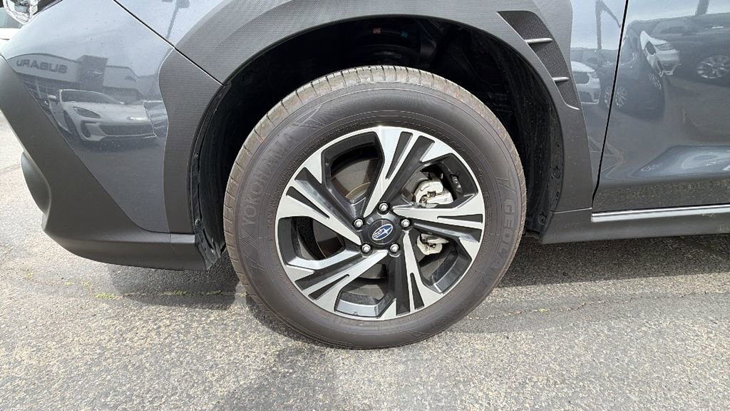 Used 2025 Subaru Crosstrek 2.0i Premium image 10