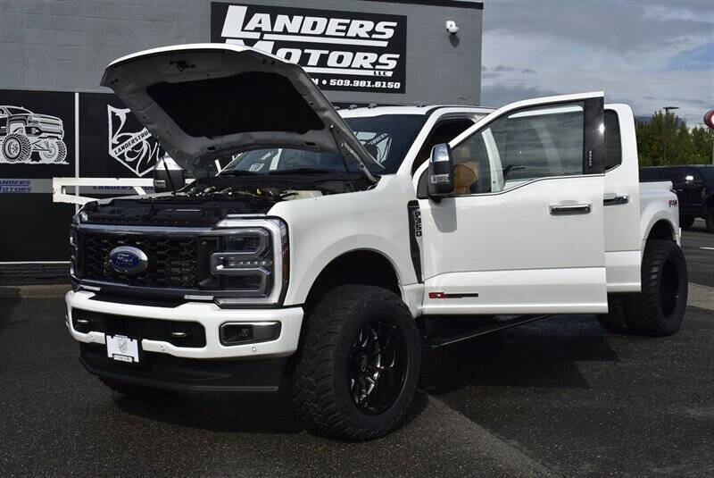 Used 2024 Ford F350 Platinum image 33