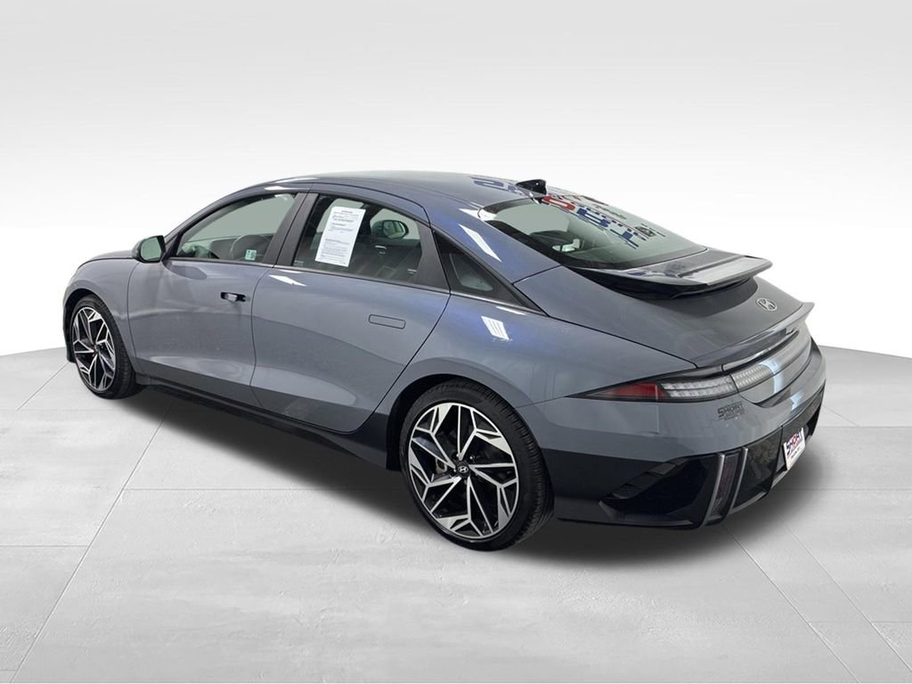 Used 2024 Hyundai Ioniq 6 SEL AWD/4WD image 8