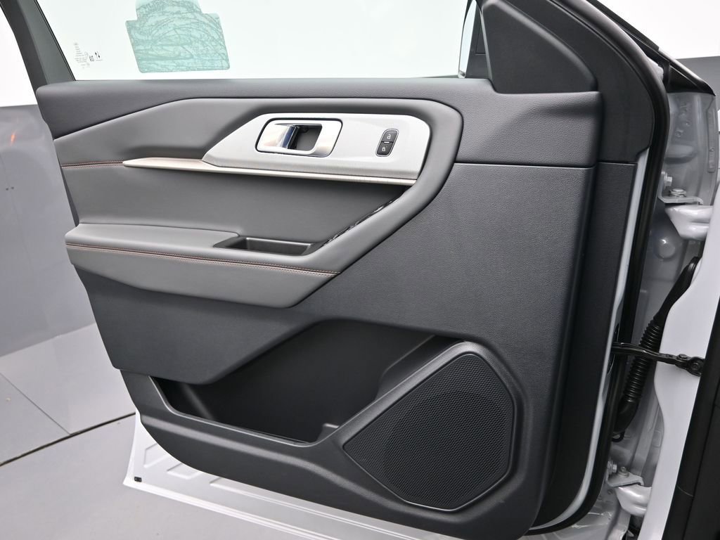 New 2026 Ford Explorer Active image 13