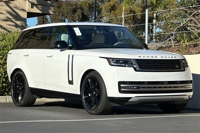 Certified 2023 Land Rover Range Rover SE image 7