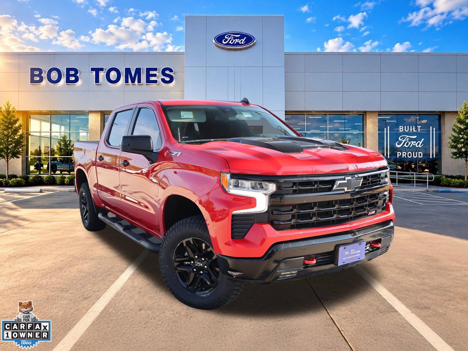Used 2024 Chevrolet Silverado 1500 LT Trail Boss w/ Convenience Package II AWD/4WD image 2