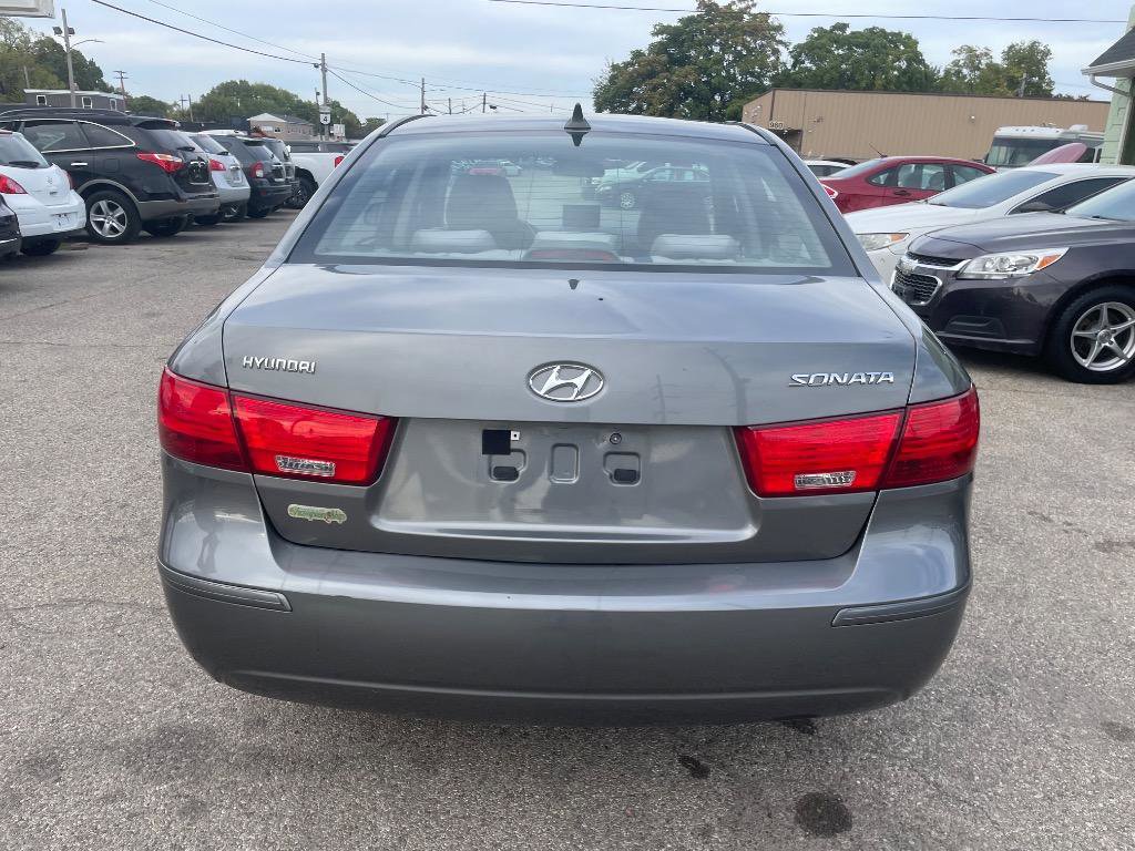 Used 2010 Hyundai Sonata GLS image 7