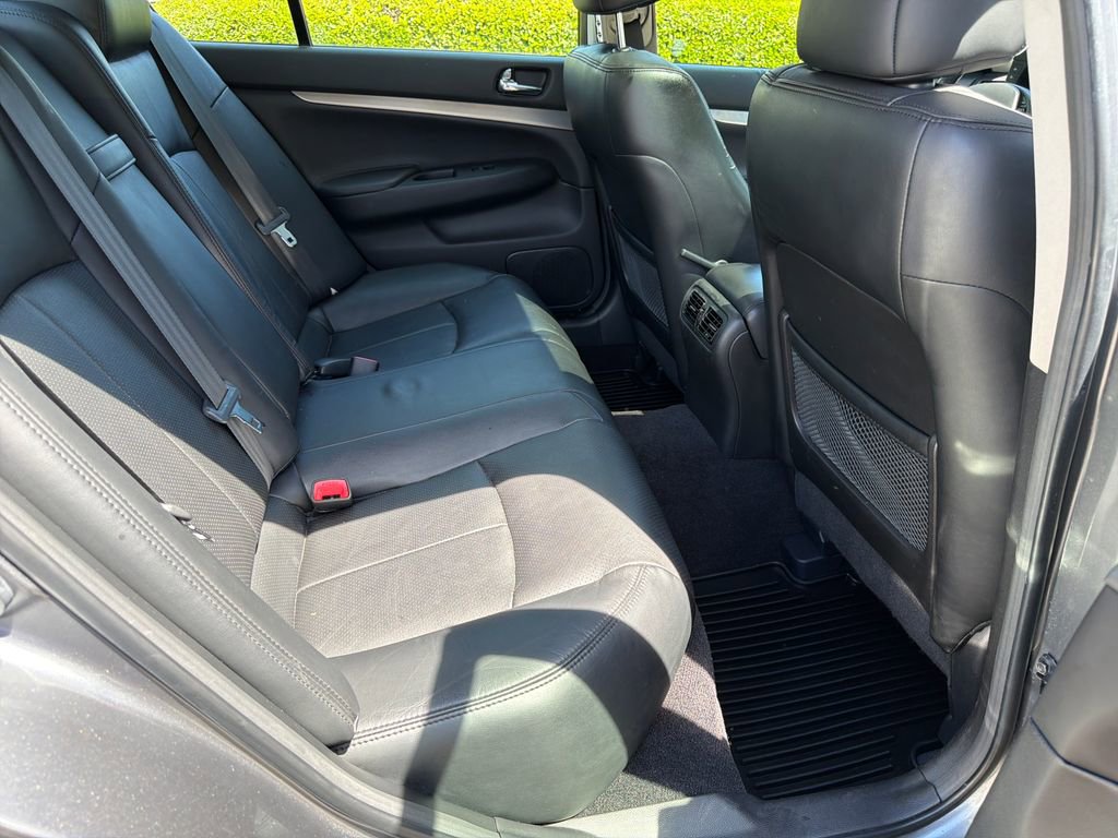 Used 2013 INFINITI G37 x w/ Premium Pkg AWD/4WD image 34