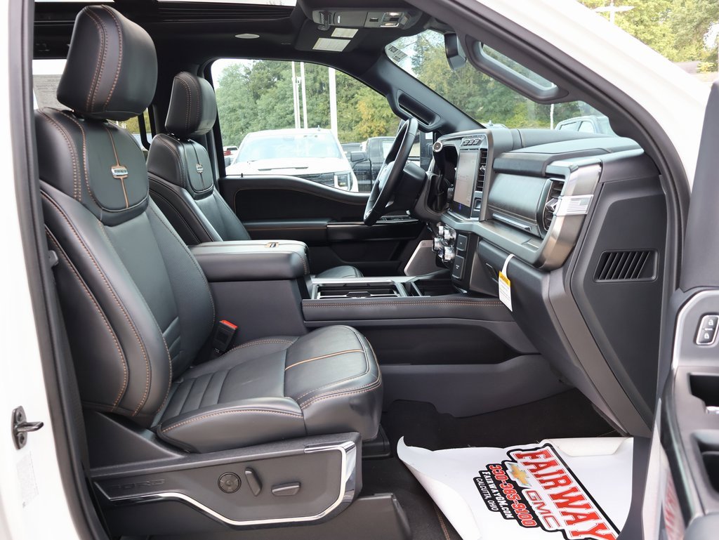 Used 2023 Ford F450 Platinum w/ FX4 Off-Road Package image 46