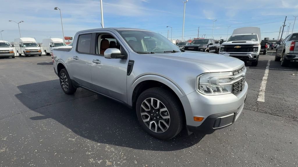 Used 2023 Ford Maverick Lariat w/ Lariat Luxury Package image 2