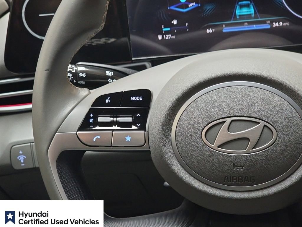 Used 2025 Hyundai Elantra SEL FWD image 18