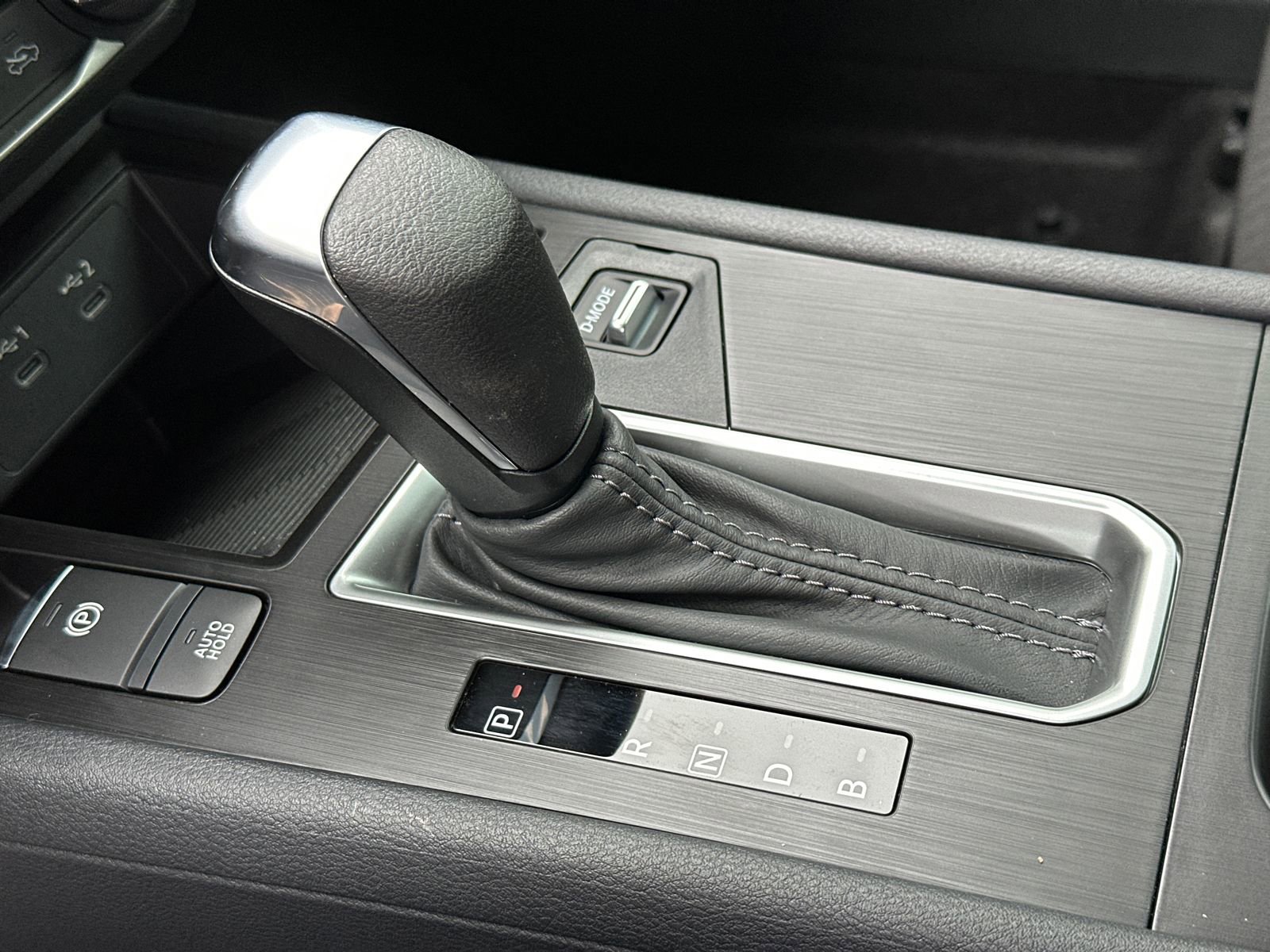 New 2026 Nissan Kicks S image 32