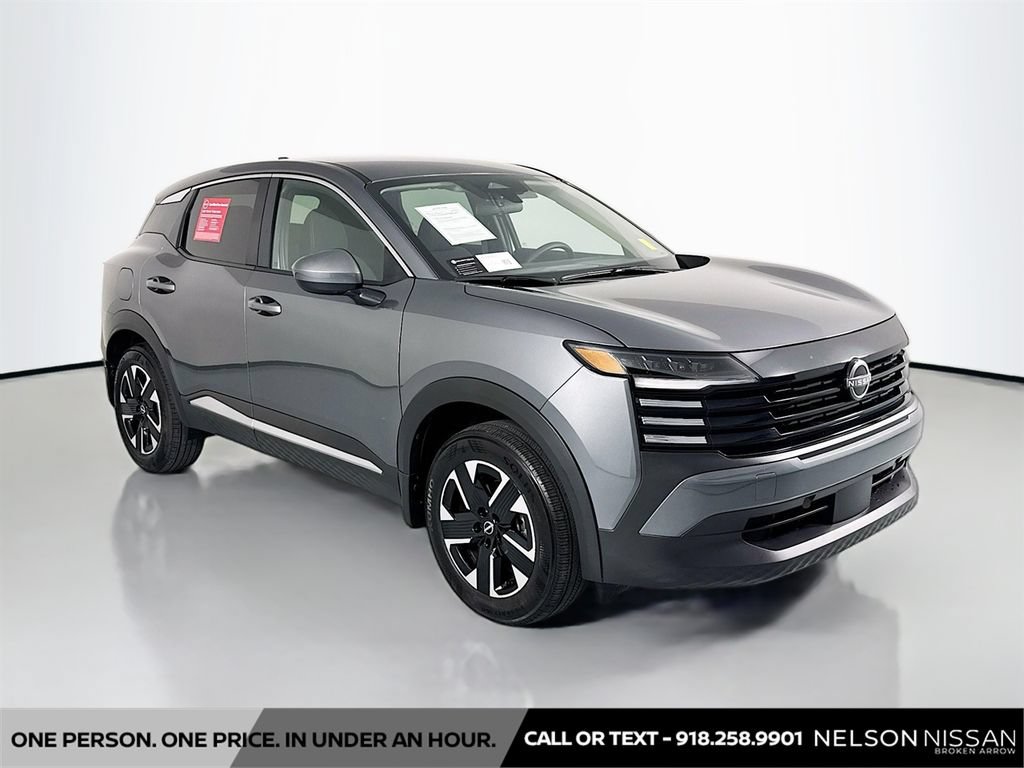 Certified 2025 Nissan Kicks SV AWD/4WD image 3