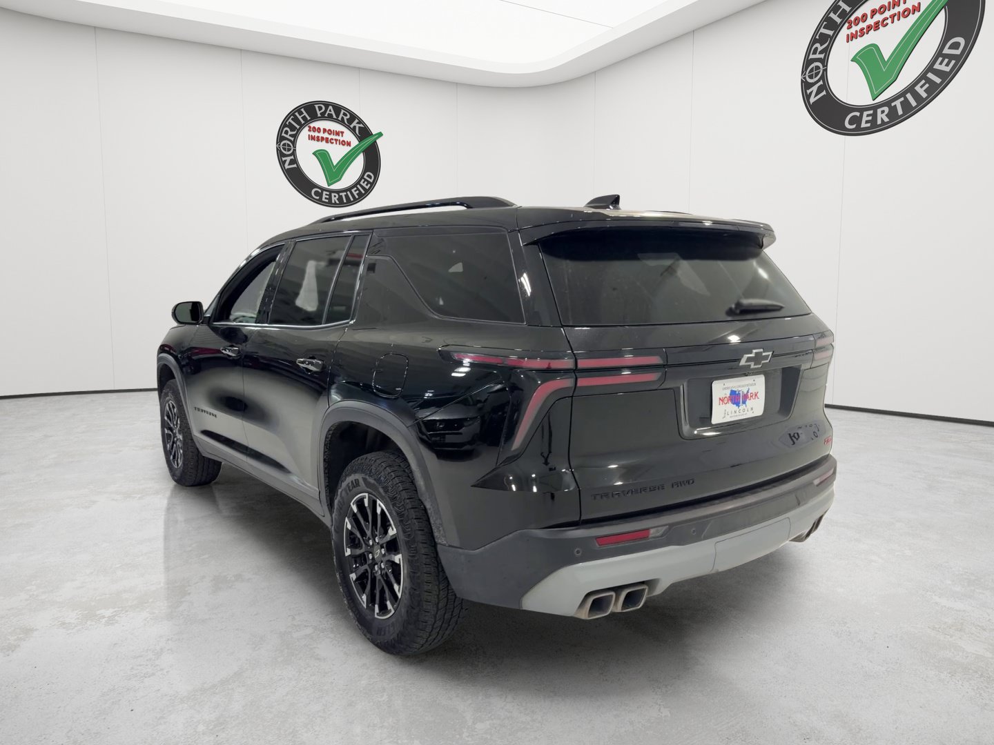 Used 2026 Chevrolet Traverse Z71 AWD/4WD image 3