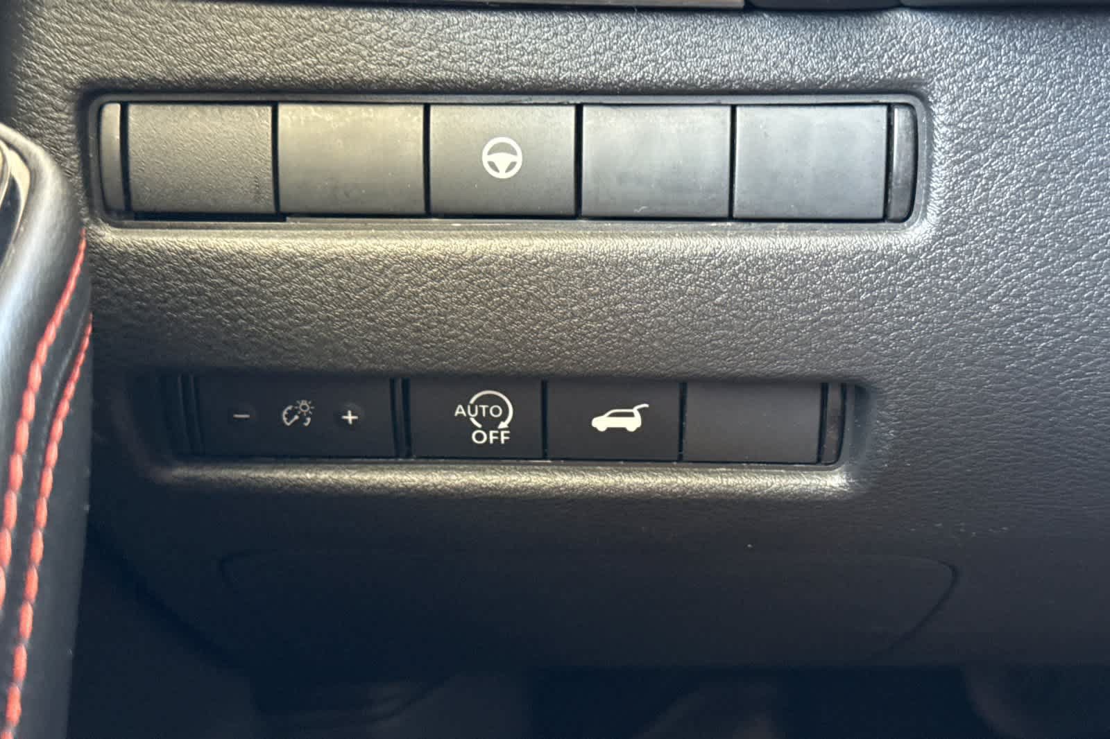 Used 2025 Nissan Rogue SV AWD/4WD image 31