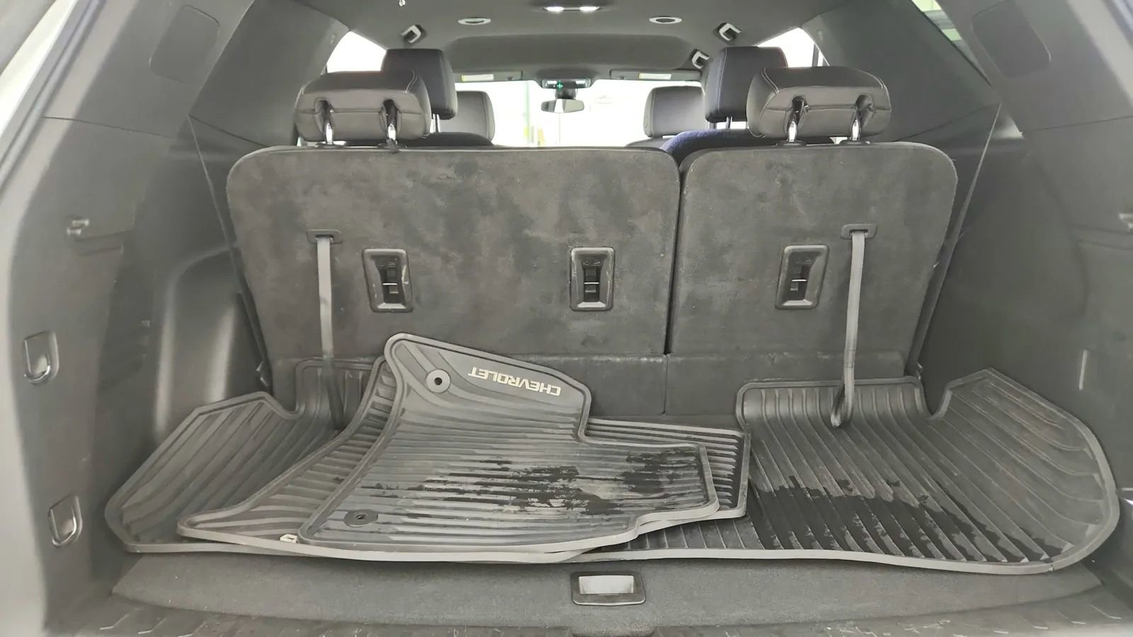 Used 2023 Chevrolet Traverse LT image 19