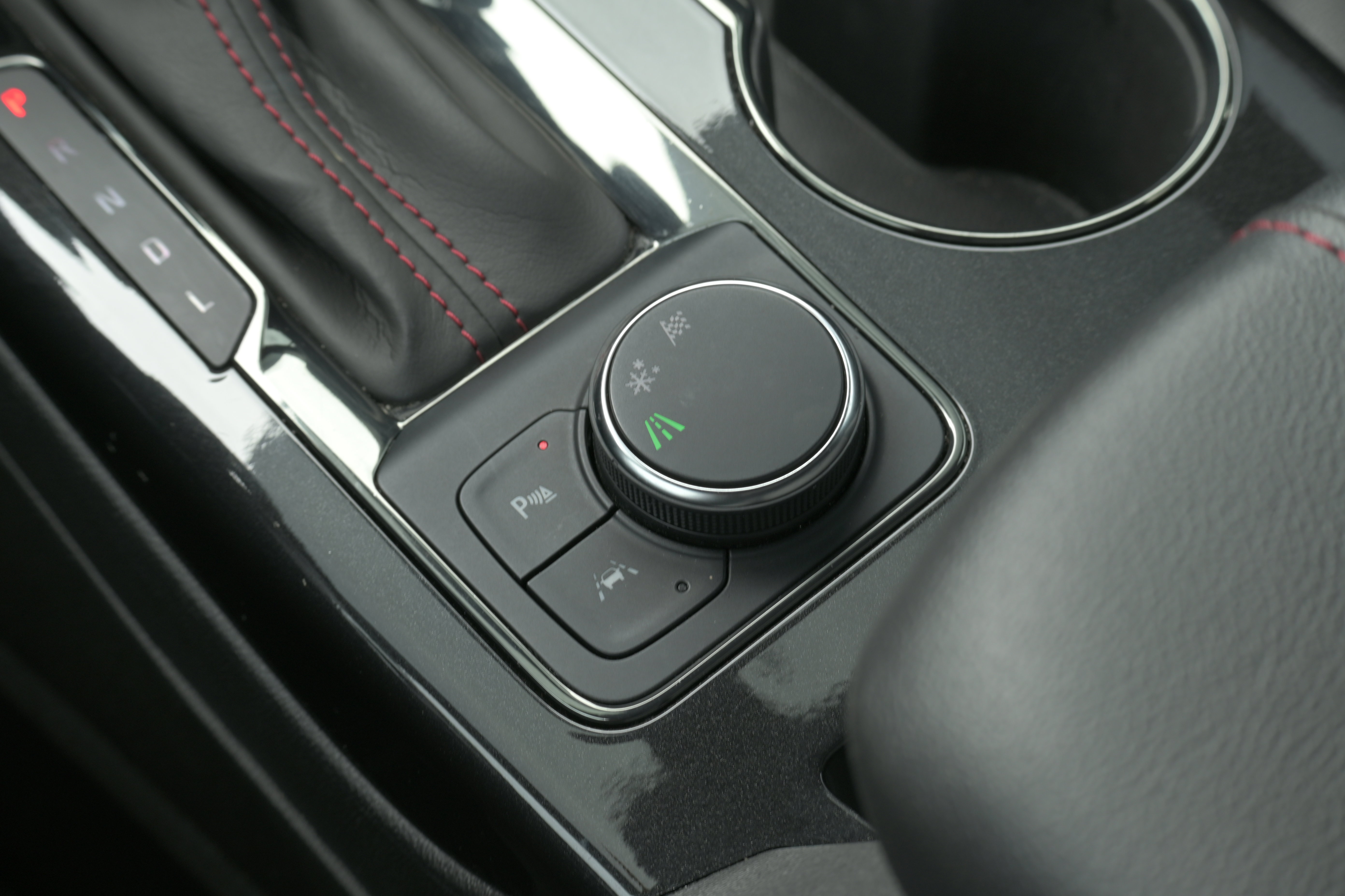 Used 2024 Chevrolet Blazer RS FWD image 28
