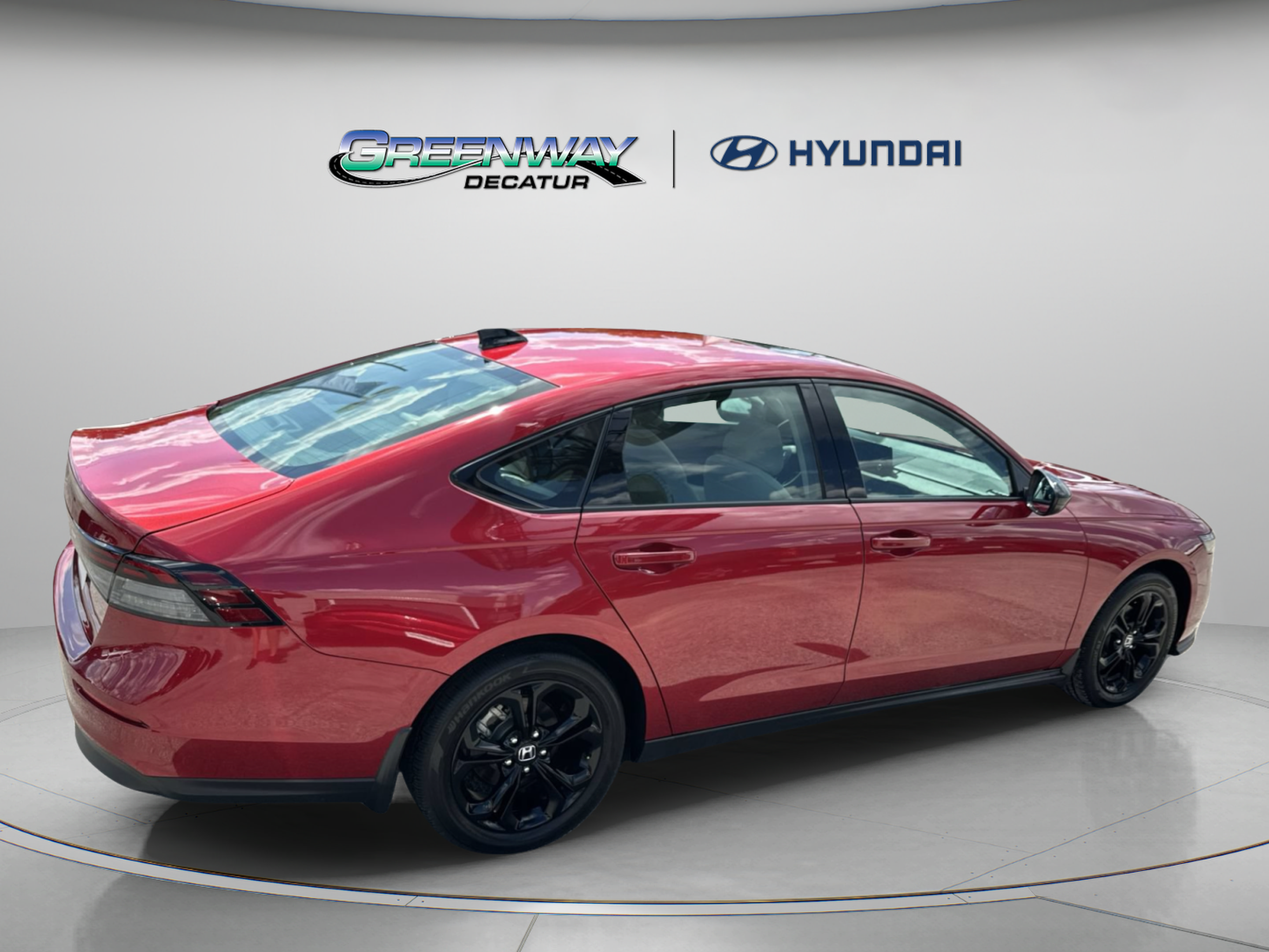 Used 2025 Honda Accord SE image 8