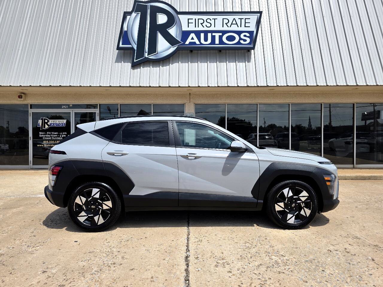 Used 2024 Hyundai Kona SEL image 9
