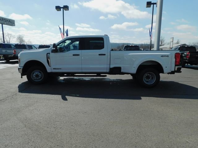 Used 2024 Ford F350 XLT image 6