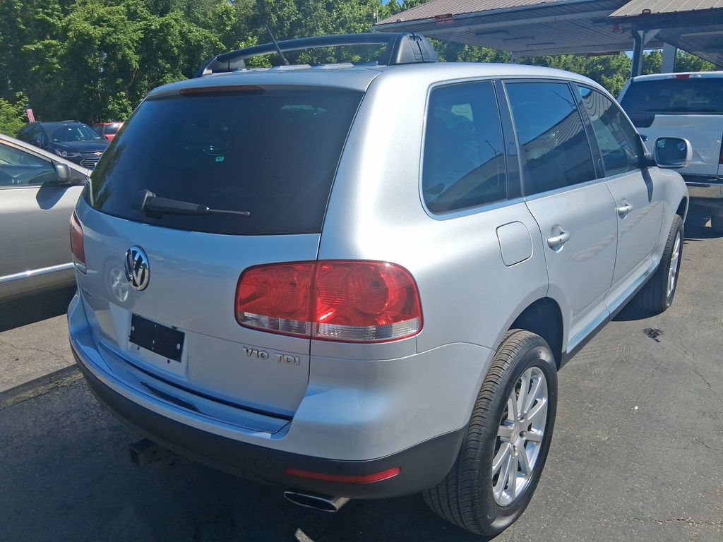 Used 2006 Volkswagen Touareg V10 TDI AWD/4WD image 4