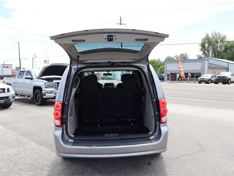 Used 2015 Dodge Grand Caravan SXT FWD image 7