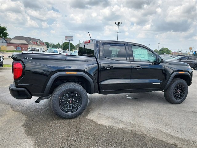 New 2026 GMC Canyon Elevation w/ Convenience Package image 2