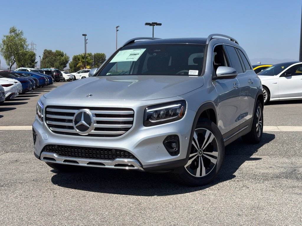 New 2026 Mercedes-Benz GLB 250 4MATIC image 2