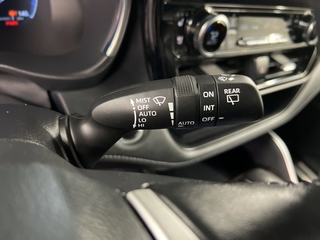 Used 2024 Toyota Highlander Platinum image 23