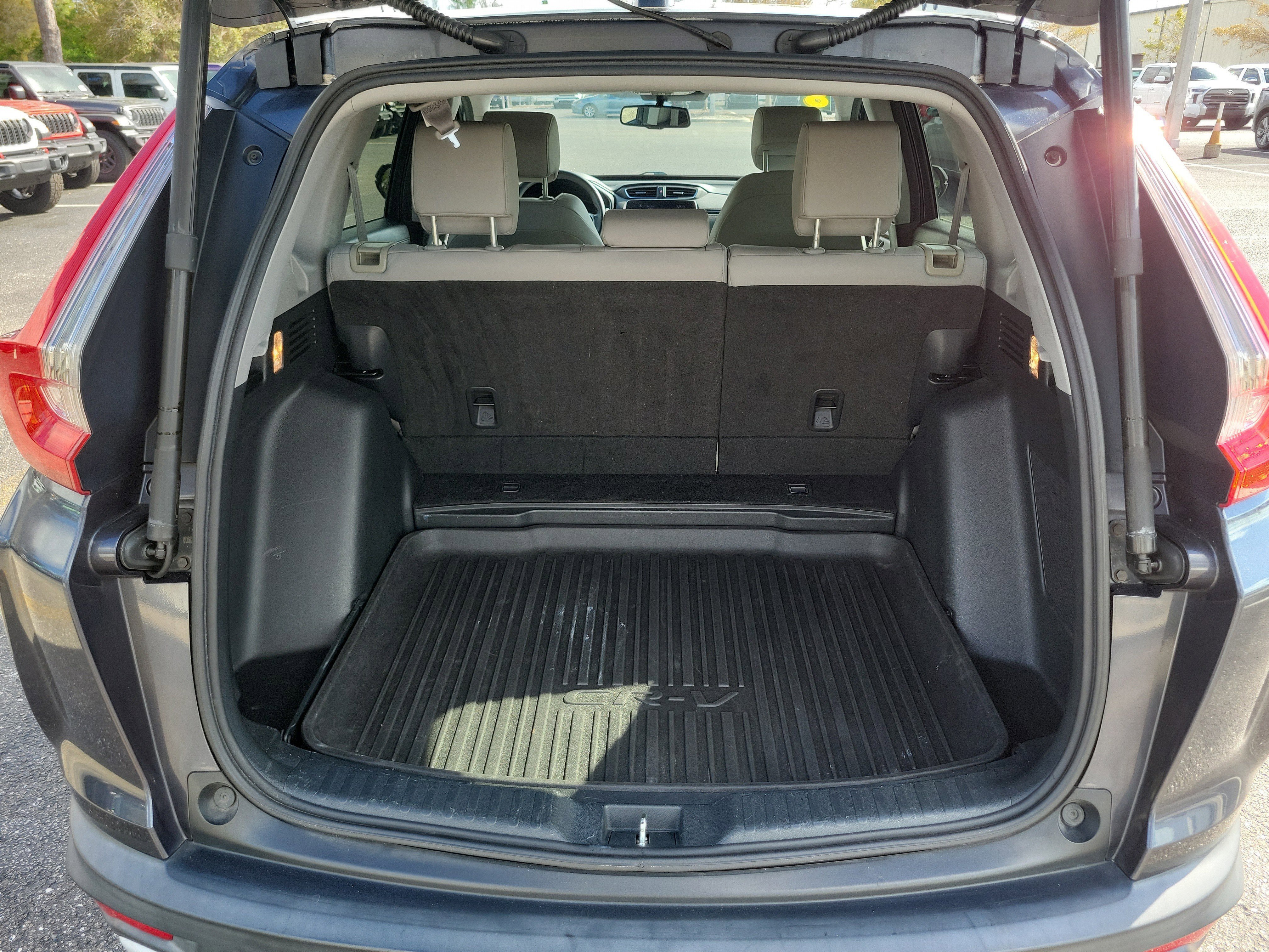 Used 2018 Honda CR-V Touring image 10