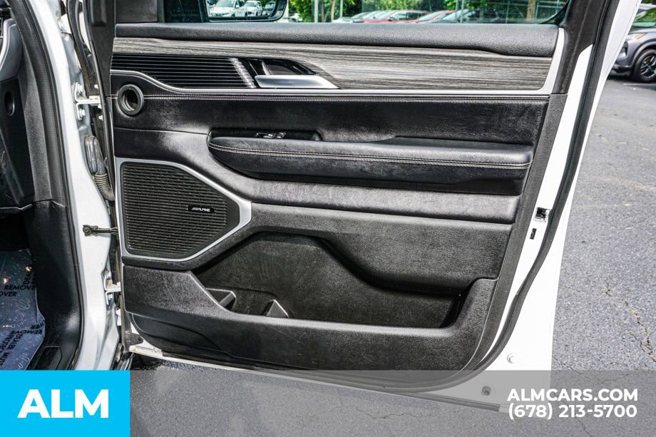 Used 2023 Jeep Wagoneer Series III w/ Preferred Equipment Group image 61