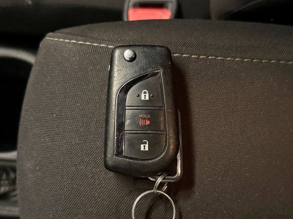 Used 2017 Toyota Corolla iM image 16