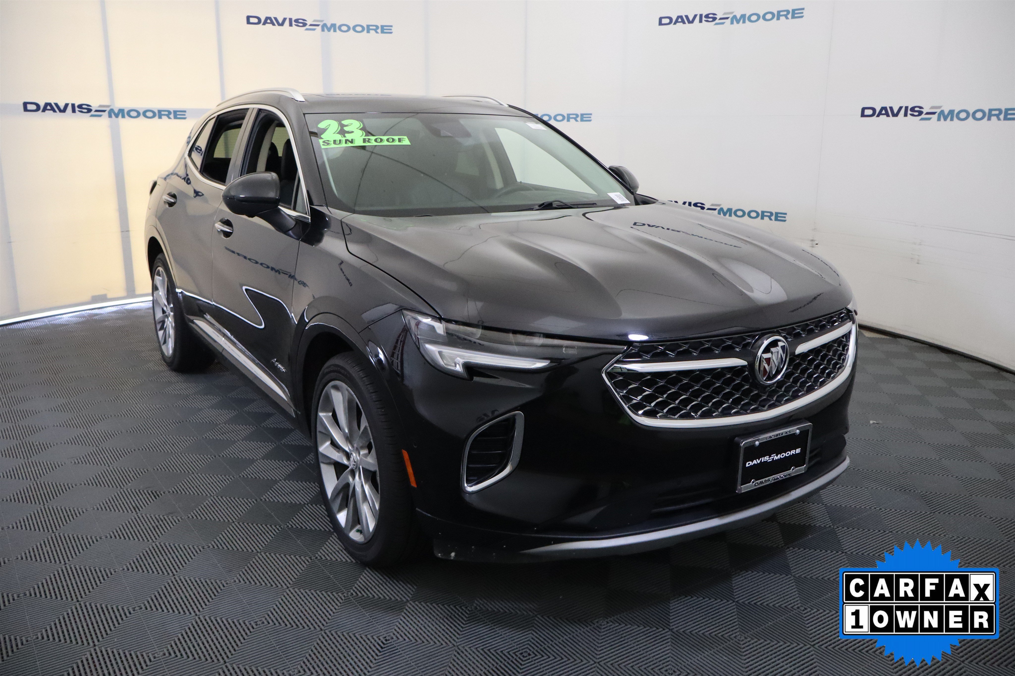 Used 2023 Buick Envision Avenir AWD/4WD image 3