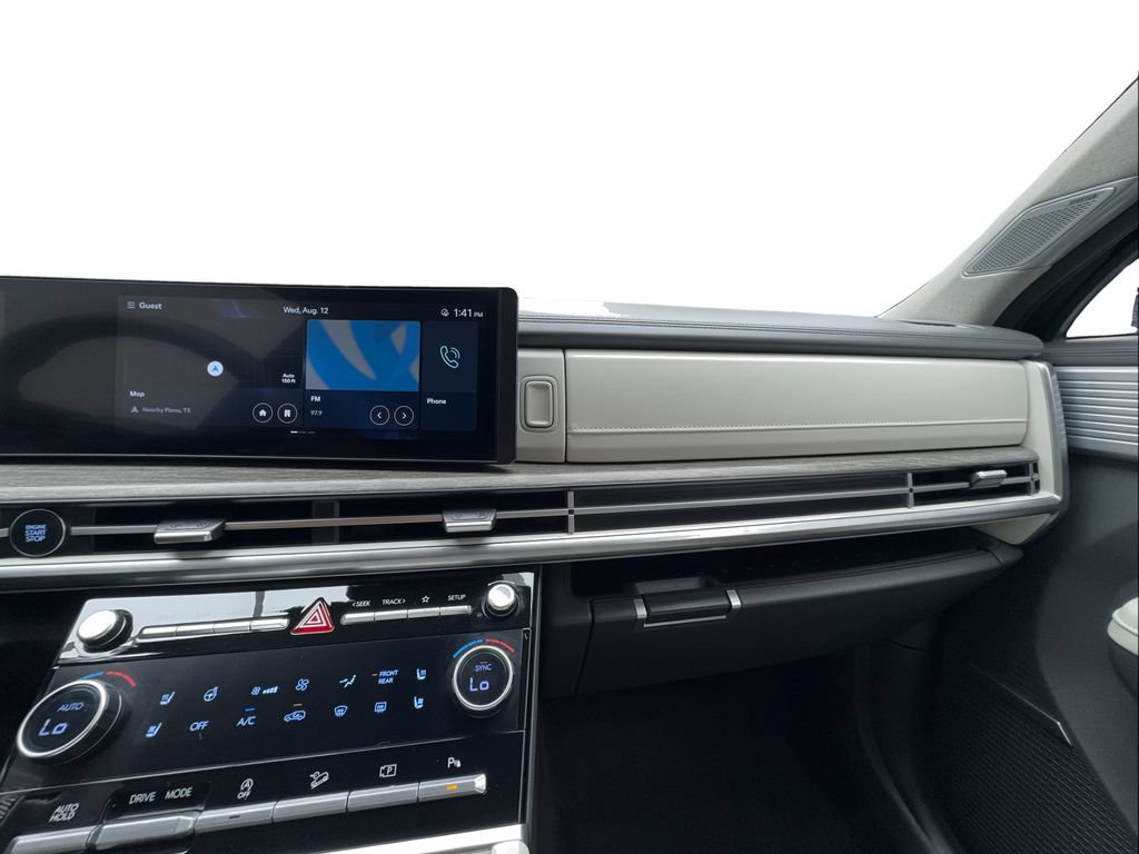 Used 2025 Hyundai Santa Fe Limited FWD image 44