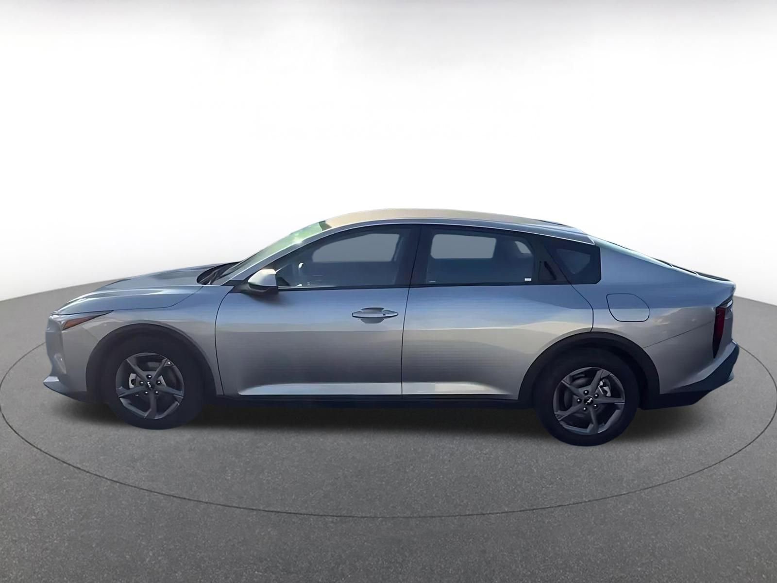 Used 2025 Kia K4 FWD image 9