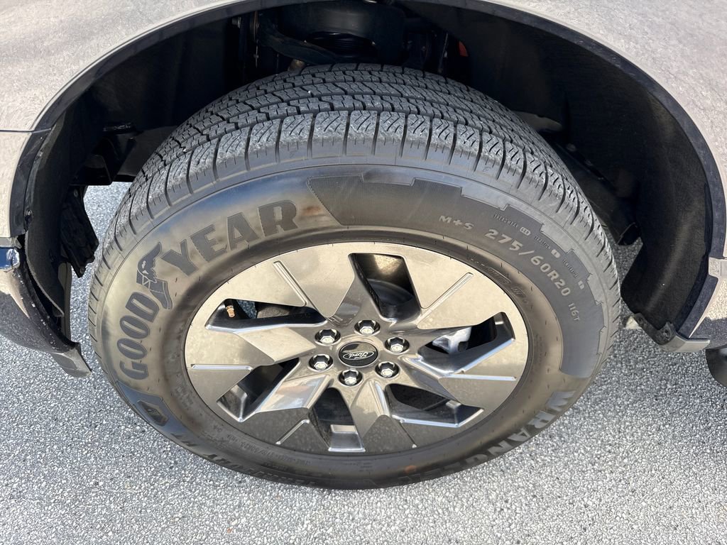 Used 2025 Ford F150 Lightning Flash image 12