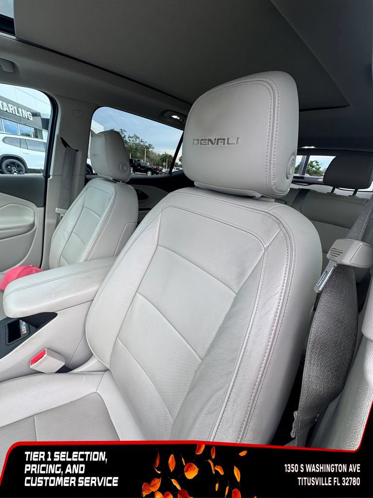 Certified 2020 GMC Terrain Denali w/ Denali Premium Package AWD/4WD image 8