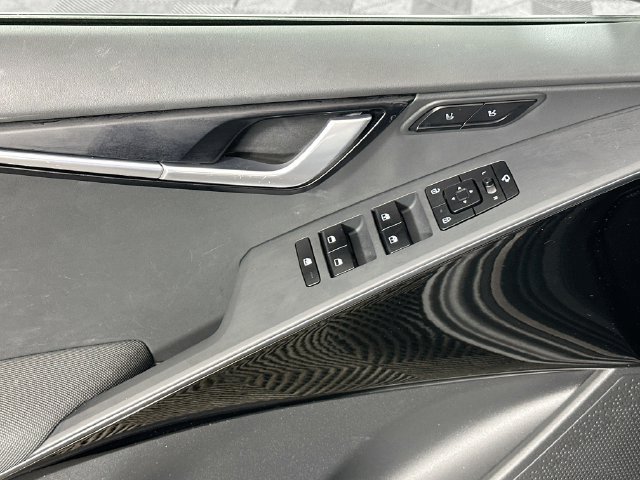 Used 2023 Kia Niro Wave w/ Wave Preserve Package FWD image 26