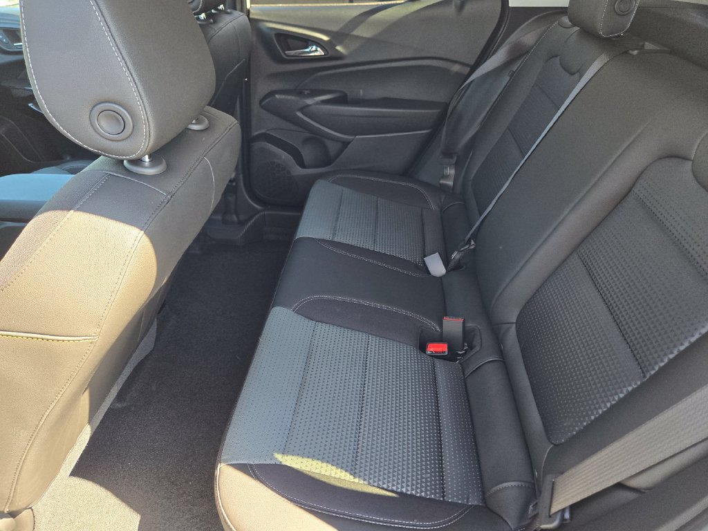 New 2026 Chevrolet Trax LT w/ Driver Confidence Package FWD image 10